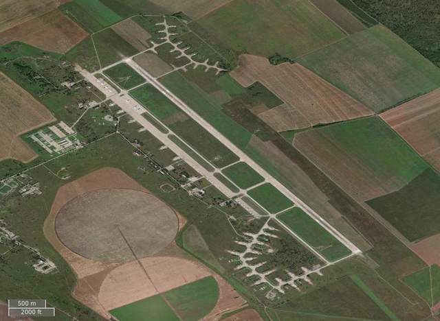 俄军受袭基地扫描：最大核潜基地浓烟滚滚已确定损失13架战机(图7)